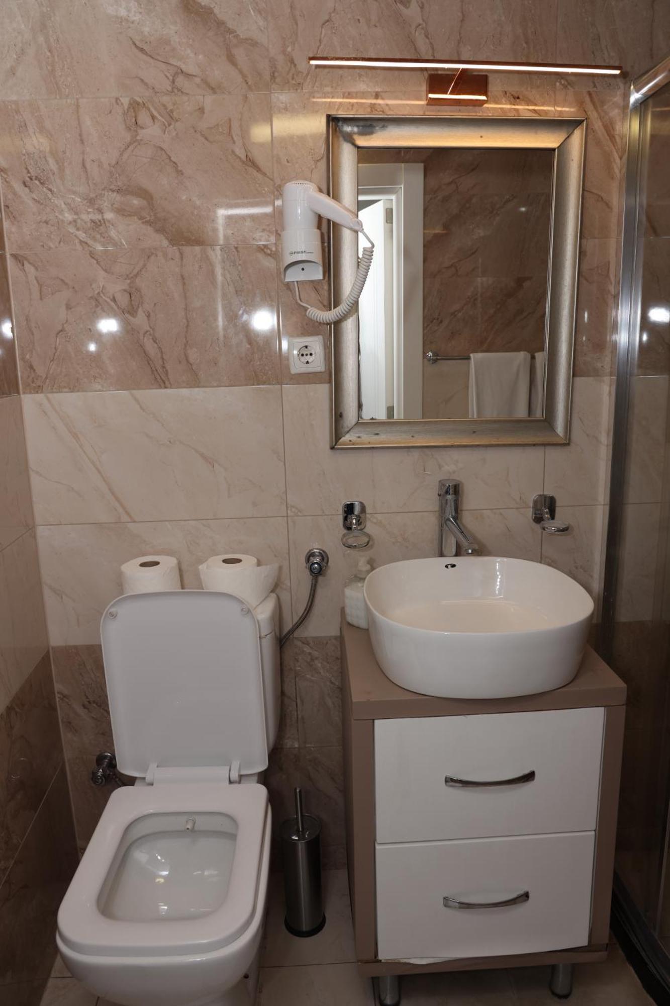 Hotel Cleon Prizren Dış mekan fotoğraf